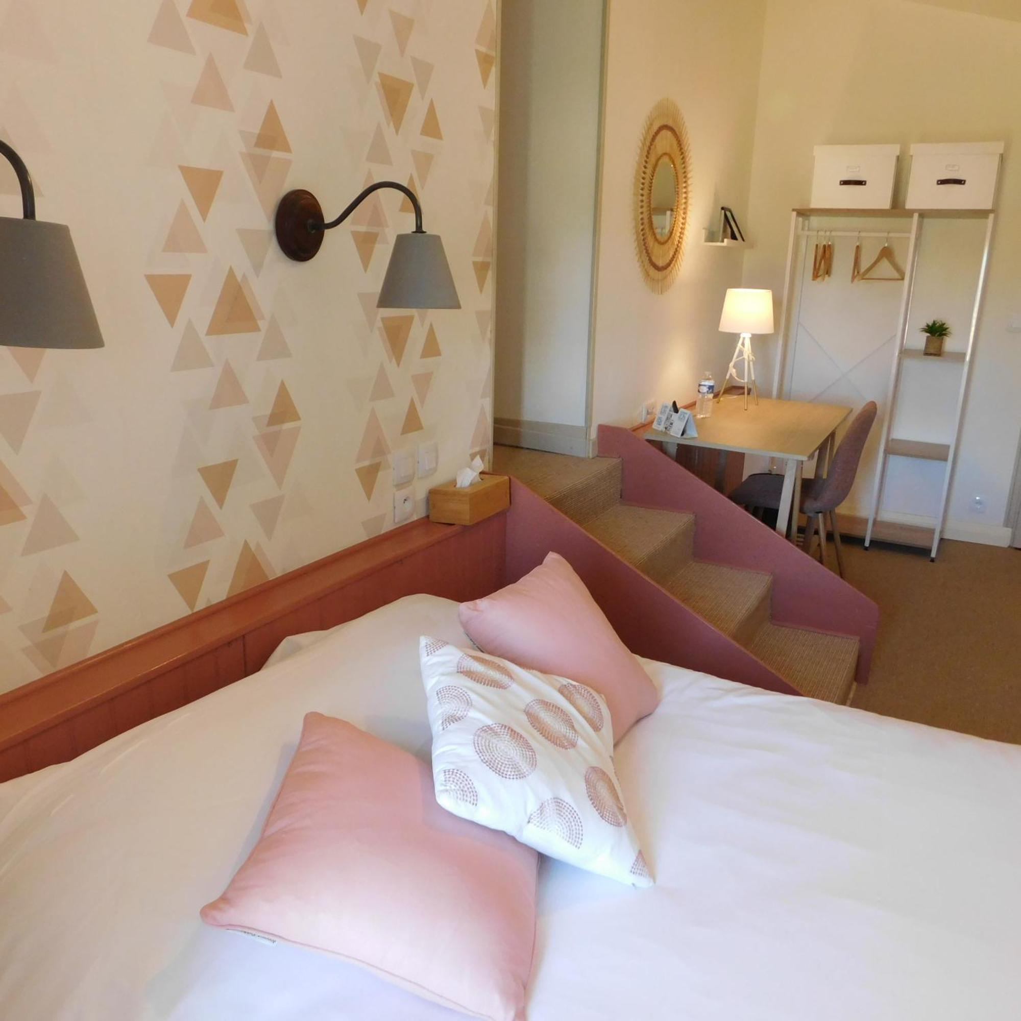 Logis Hotel Le Prince Noir Sérignac-sur-Garonne Kültér fotó
