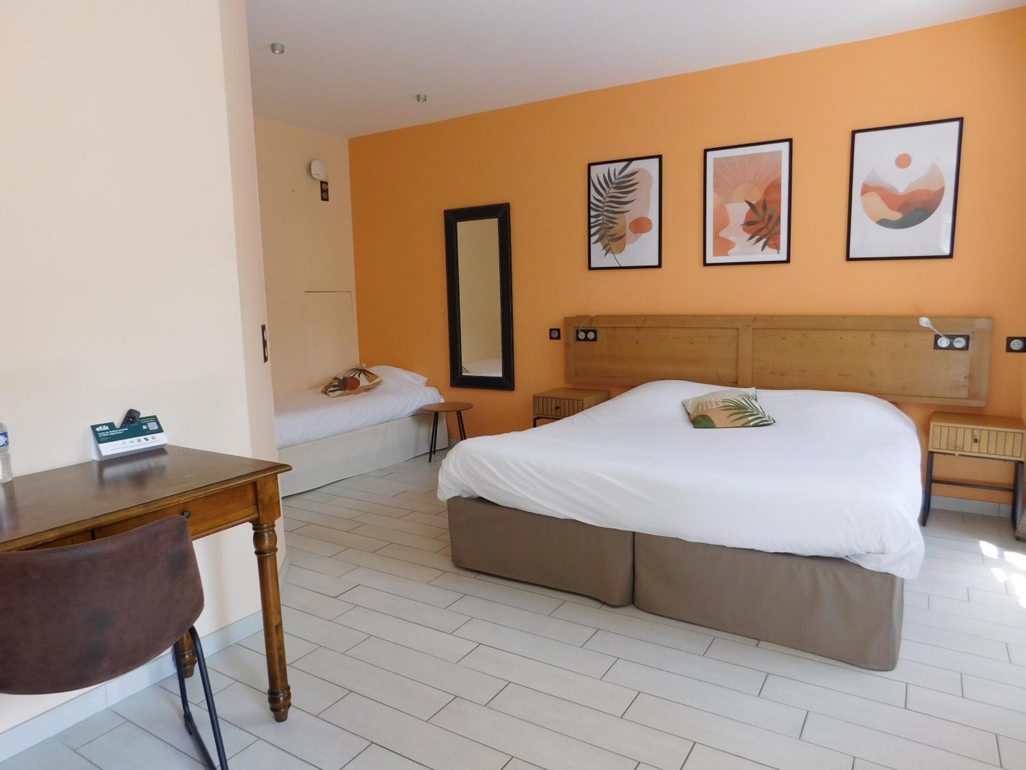 Logis Hotel Le Prince Noir Sérignac-sur-Garonne Kültér fotó