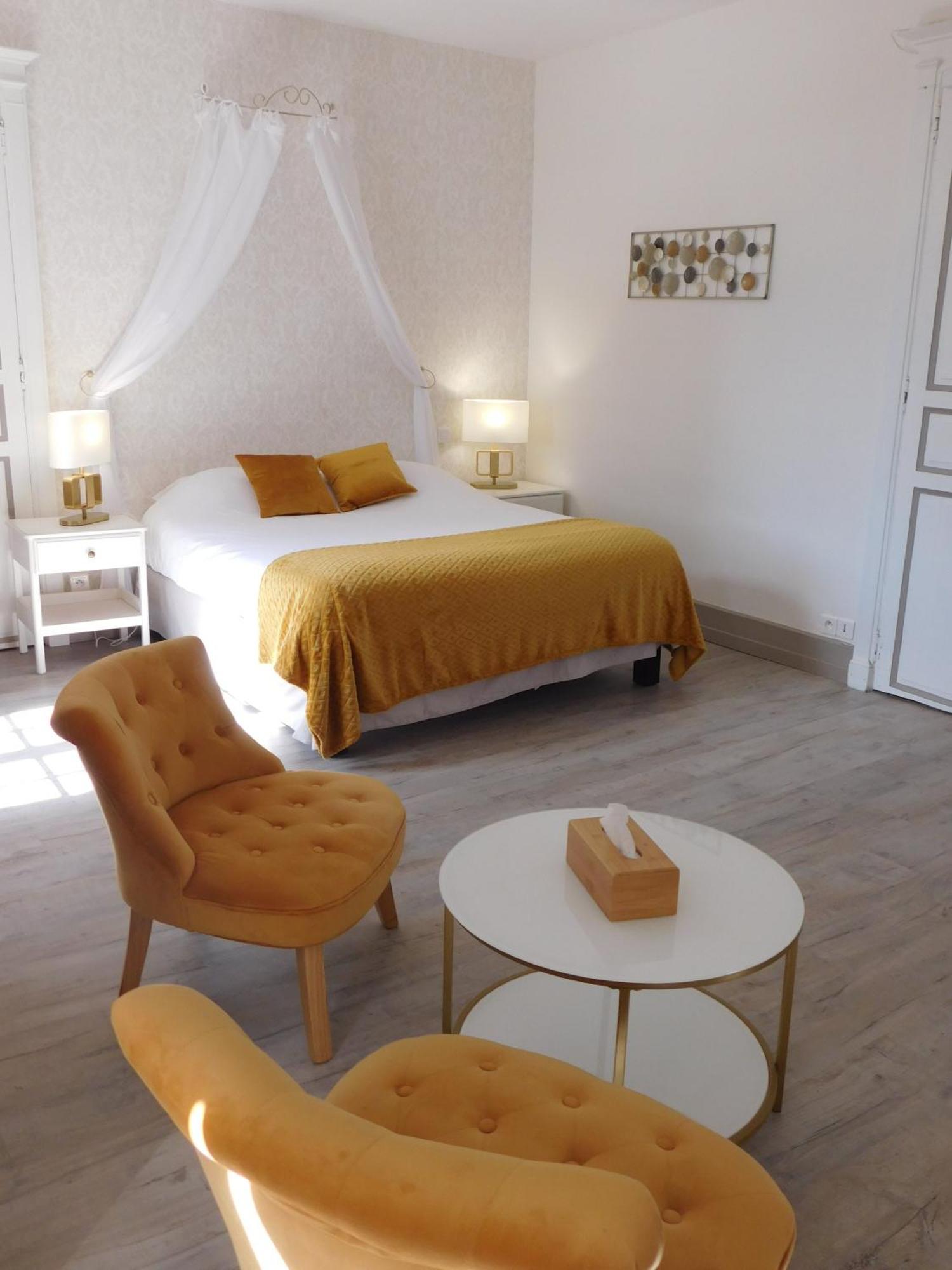 Logis Hotel Le Prince Noir Sérignac-sur-Garonne Kültér fotó