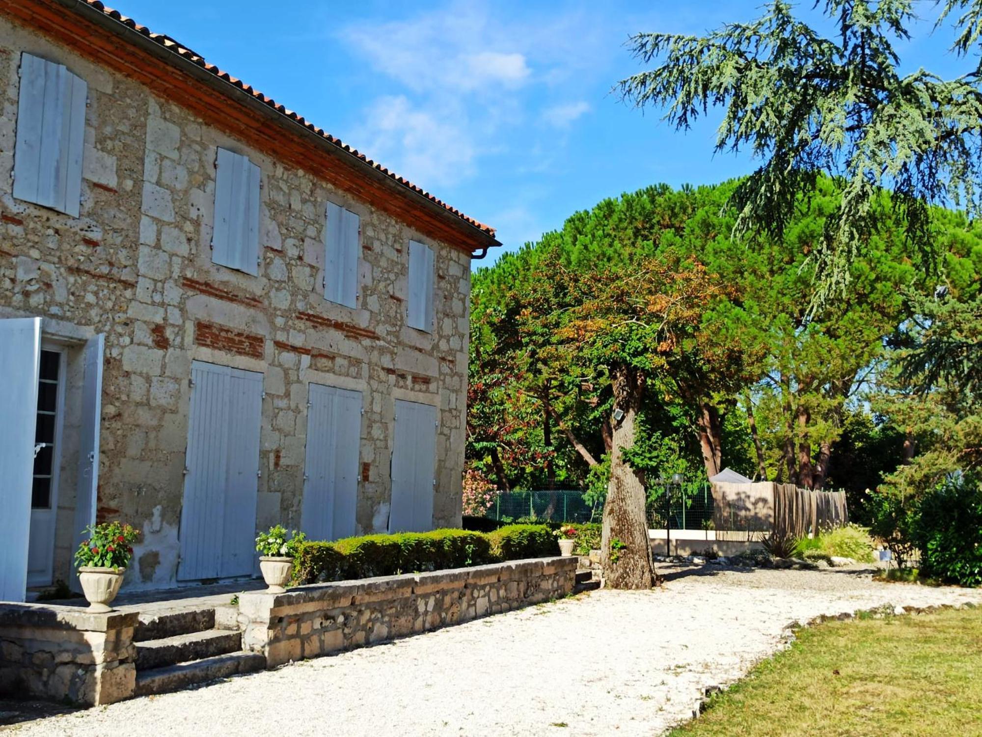 Logis Hotel Le Prince Noir Sérignac-sur-Garonne Kültér fotó