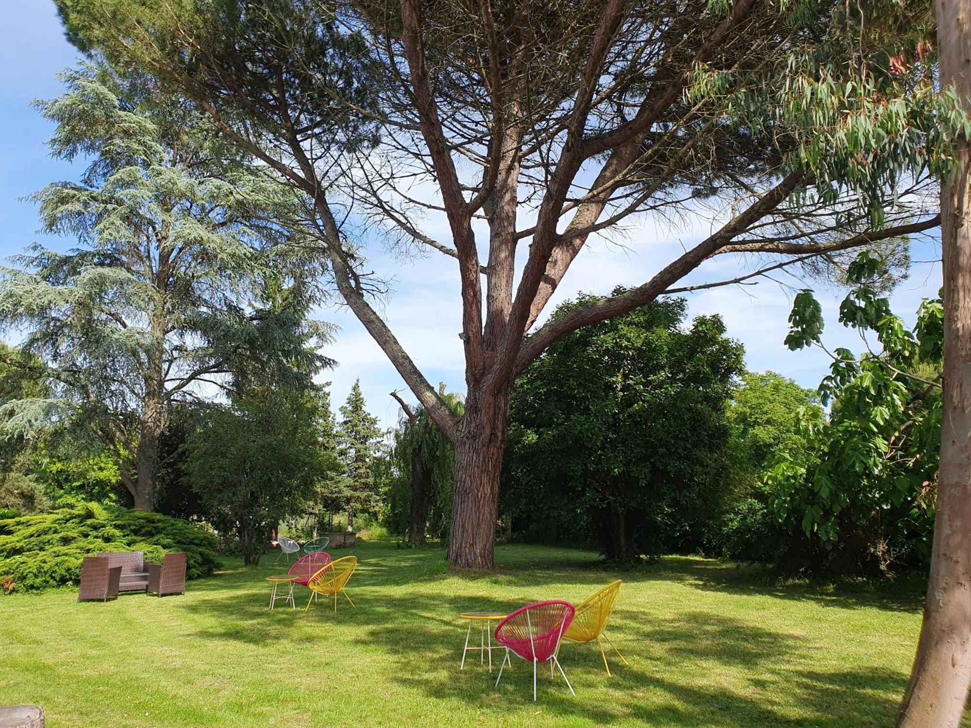 Logis Hotel Le Prince Noir Sérignac-sur-Garonne Kültér fotó