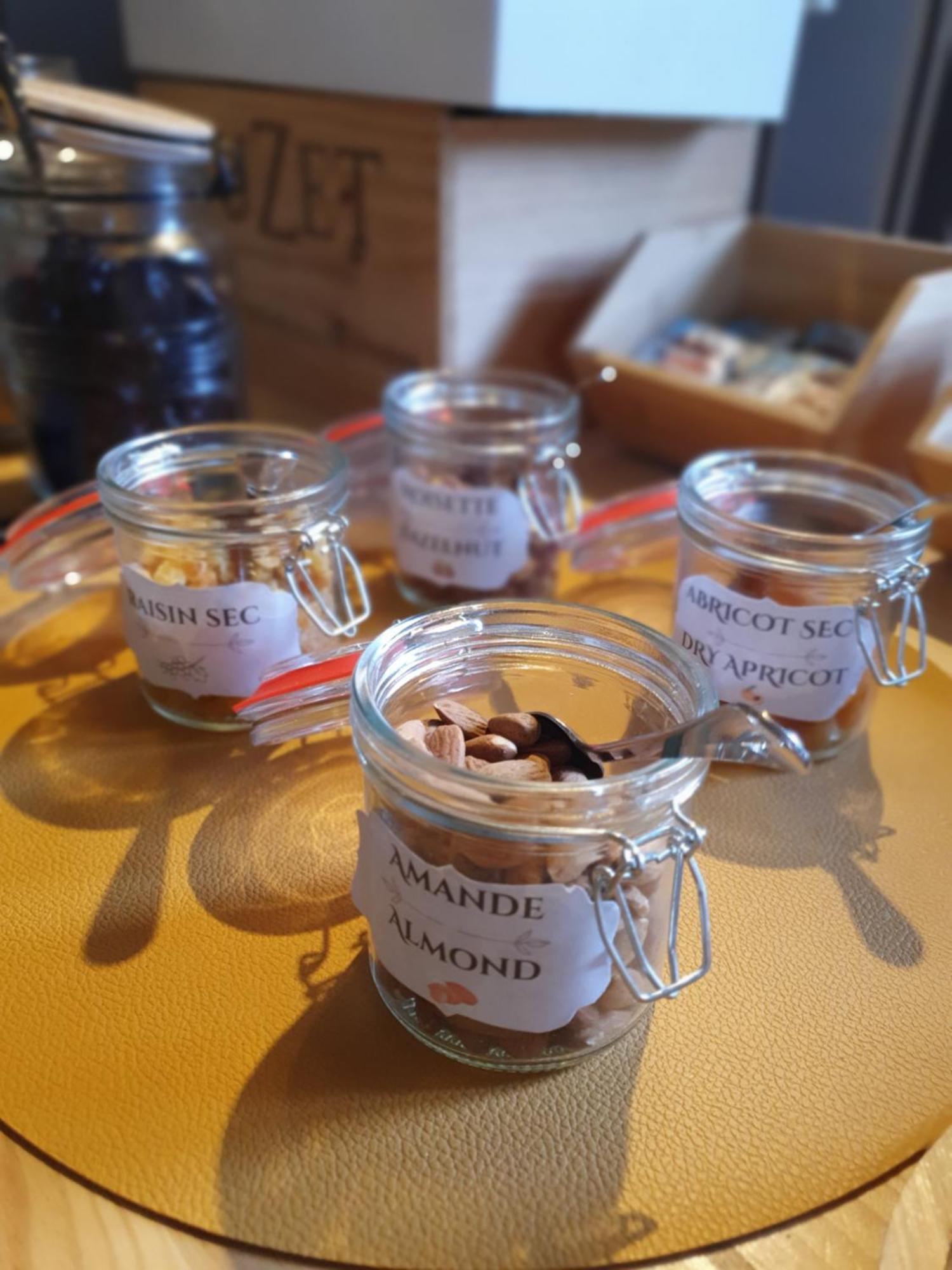 Logis Hotel Le Prince Noir Sérignac-sur-Garonne Kültér fotó